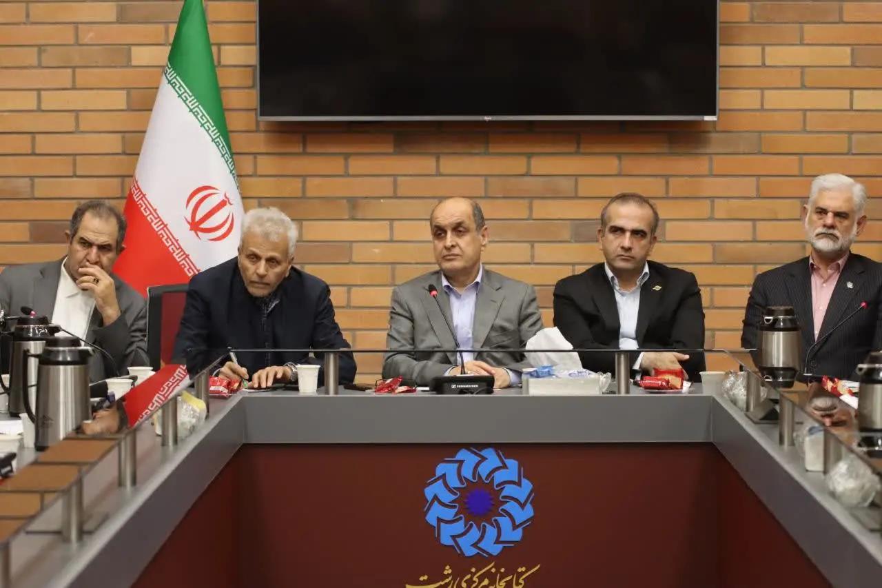 استاندار گیلان: اجازه توقف چرخ تولید صنایع فولادی استان را نمی‌دهیم
