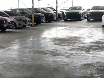 انبار مخفی خودروهای لاکچری در رشت لو رفت