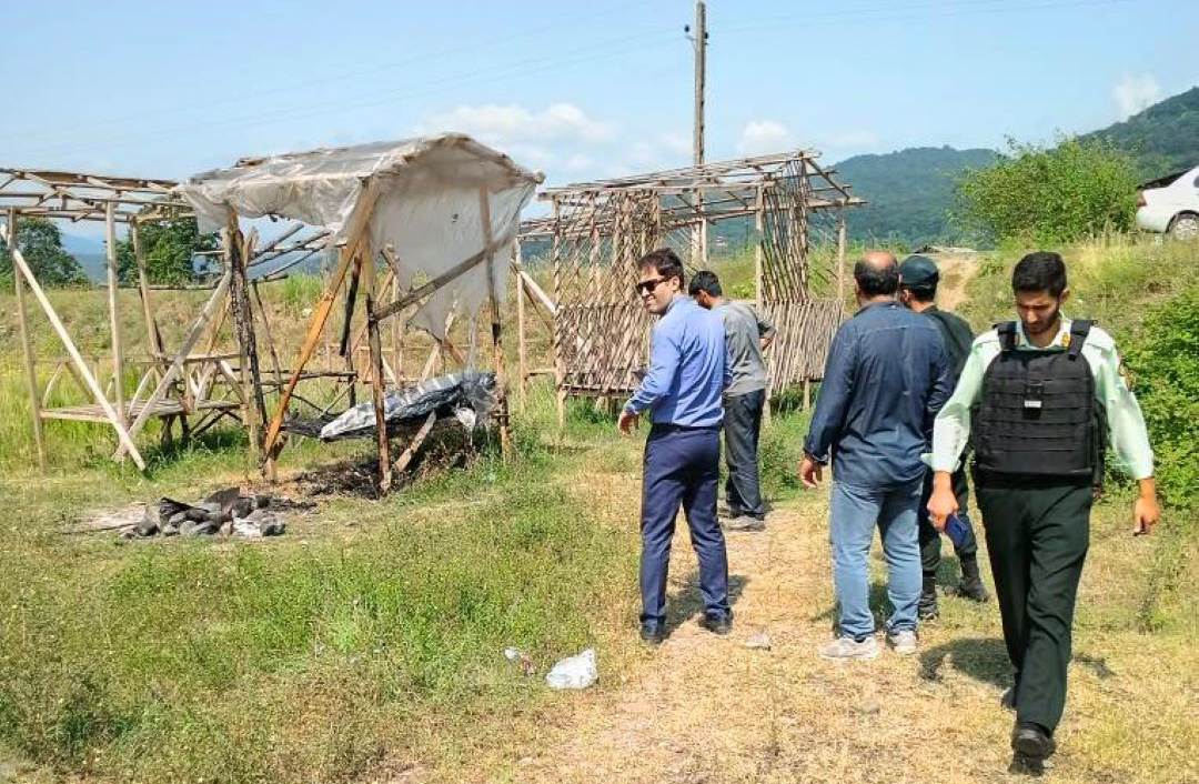 رفع تصرف ۲ هزار مترمربعی از بستر سفیدرود در رودبار؛ آلاچیق‌های غیرمجاز جمع‌آوری شد