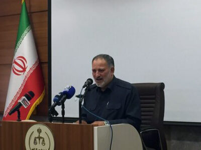 آقایی: خبرنگاران باید در برابر مدیران ضعیف بایستند/ مطالبه‌گری خبرنگاران مداخله‌گری نیست