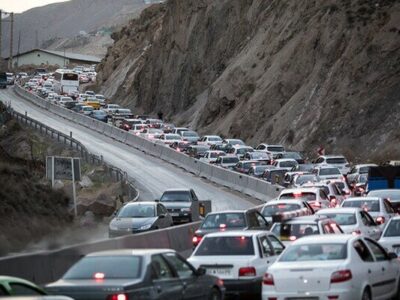 کندوان آزادراه مسافران، بن‌بست بومیان؛ وقتی ترافیک زندگی مردم را متوقف می‌کند