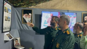 نمایشگاه «اسوه بسیج» در میدان شهدای ذهاب رشت افتتاح شد