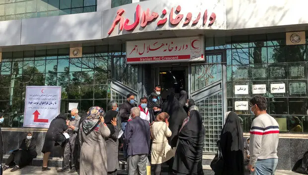 بحران دارو زیر ذره‌بین مجلس؛ یک میلیارد دلار کجا رفت که دارو گران و کمیاب شد؟